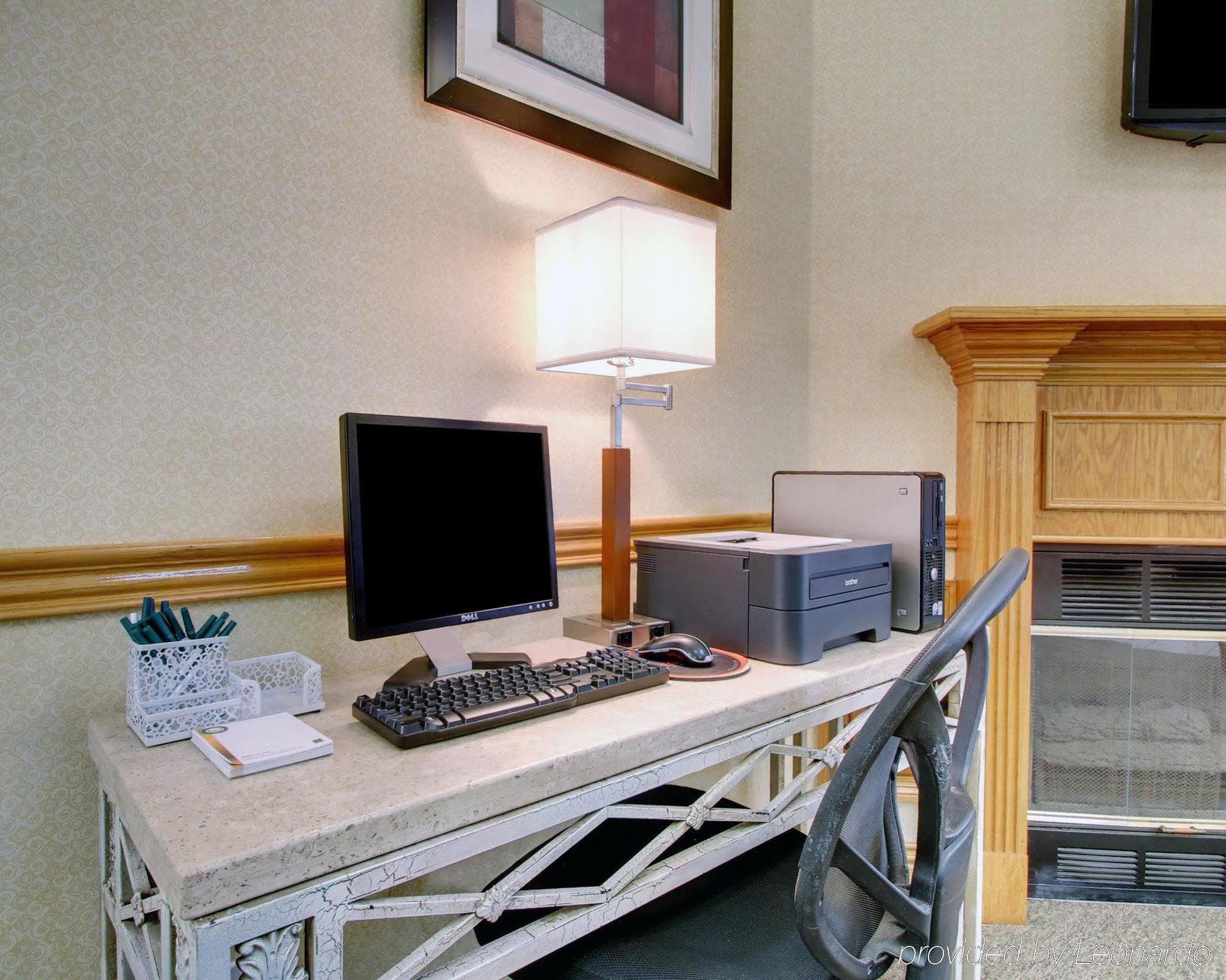 Columbia Inn & Suites المظهر الخارجي الصورة