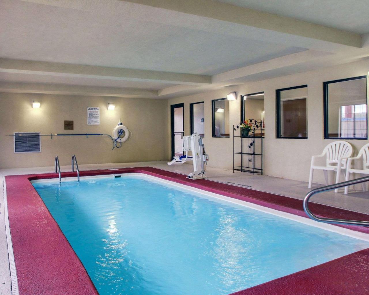 Columbia Inn & Suites المظهر الخارجي الصورة